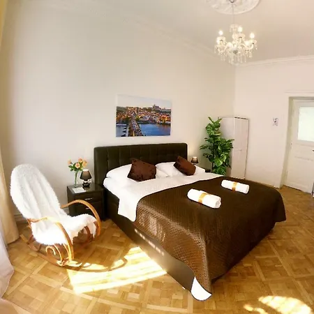 Palace - Wenceslas Square Pensionat 3*